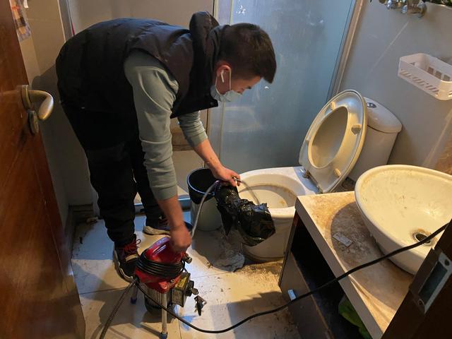 西乡塘马桶疏通-疏通下水道